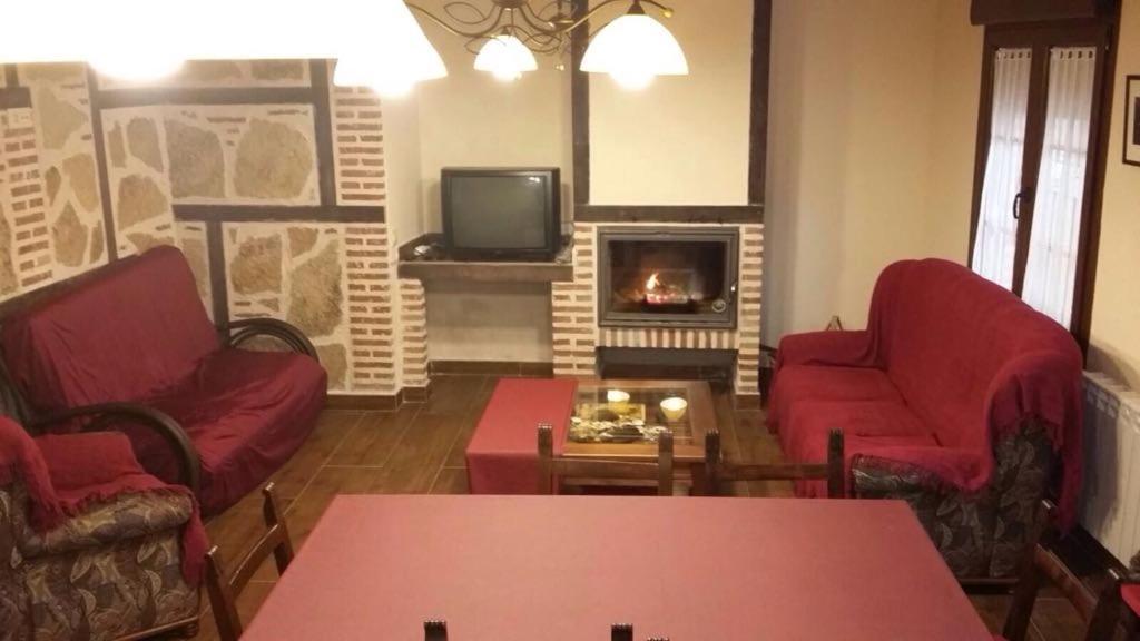 La Plazuela Navaluenga Villa ภายนอก รูปภาพ